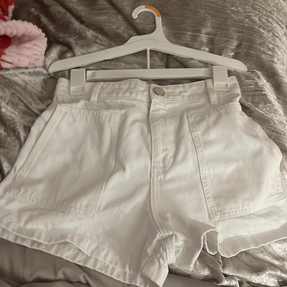 Zara Pants - Zara white high waisted shorts